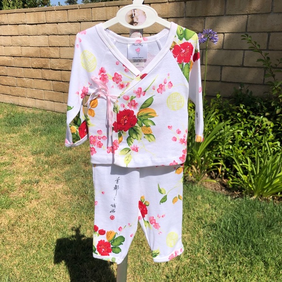 NWT 6 Mo Kimono Set w Hat in Tulle Gift Bag - Picture 7 of 16